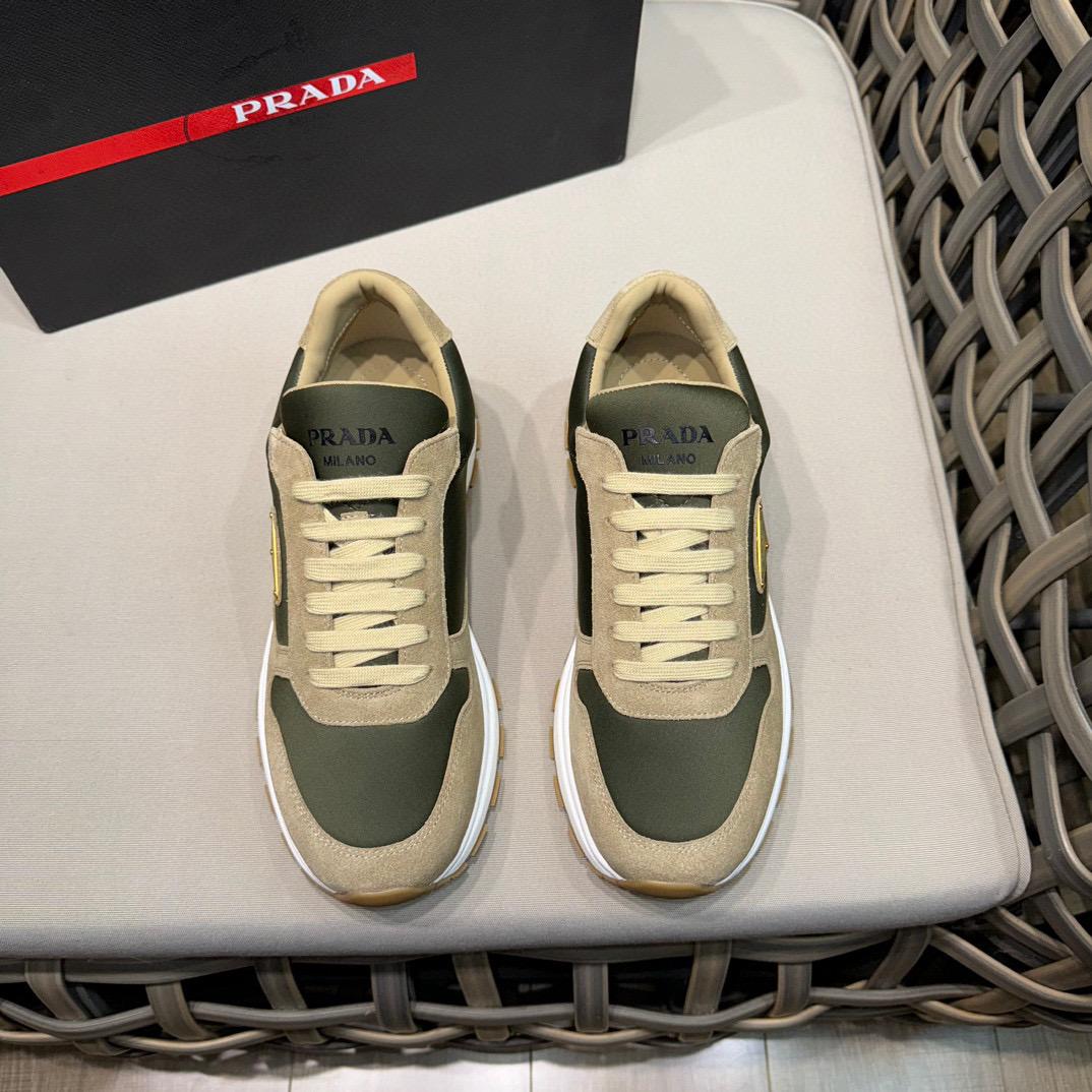Кроссовки Prada 