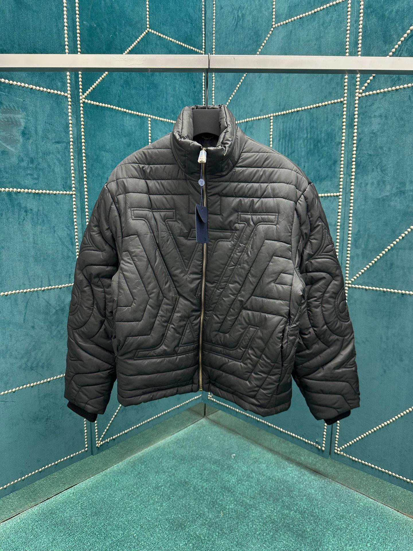 Пуховик Louis Vuitton 