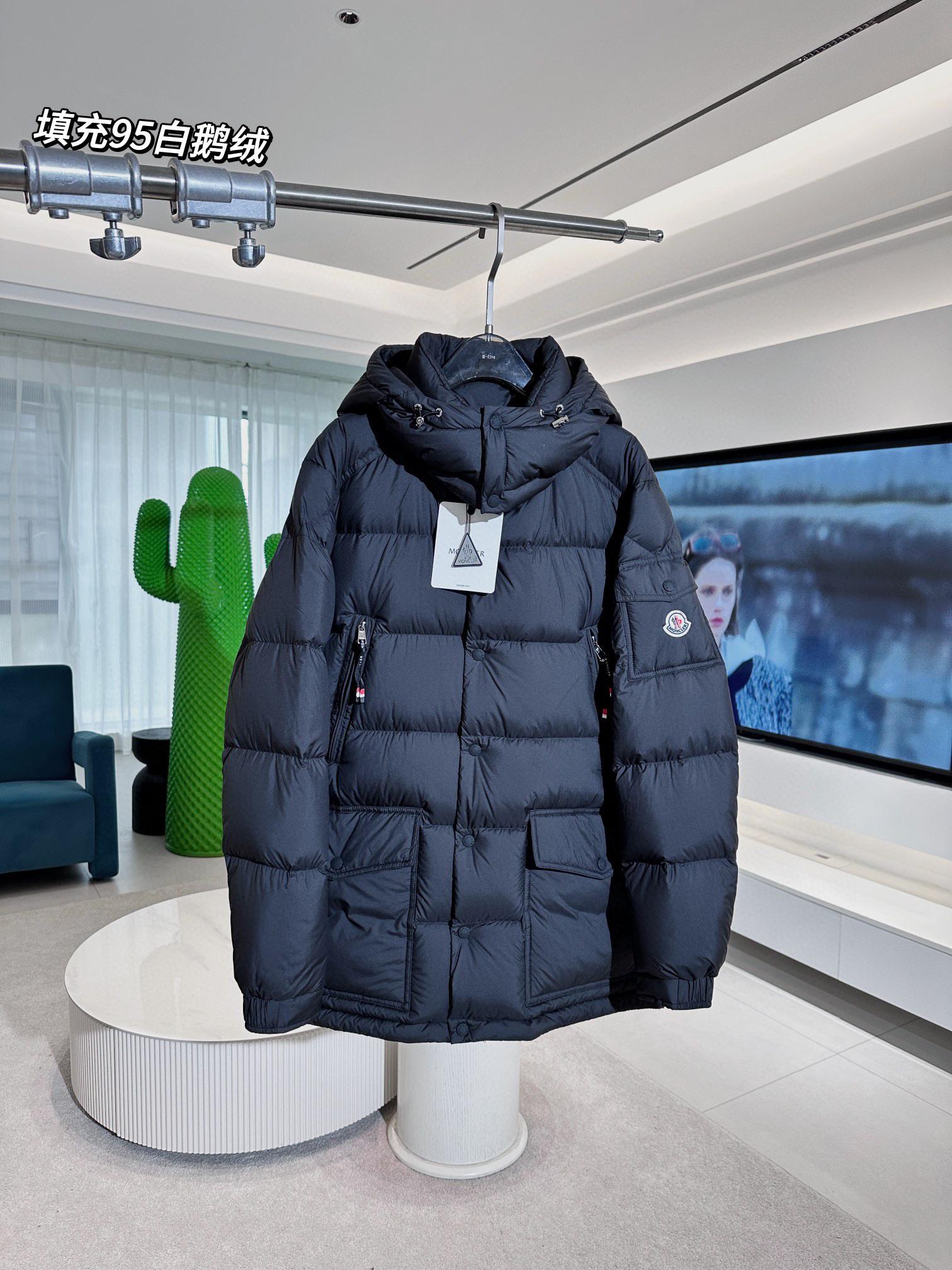 Пуховик Moncler 