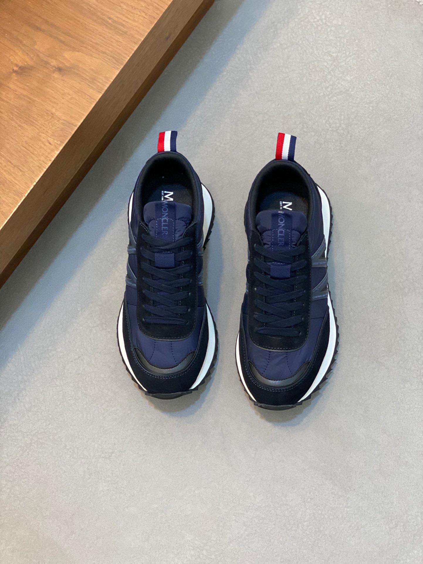 Кроссовки Moncler  