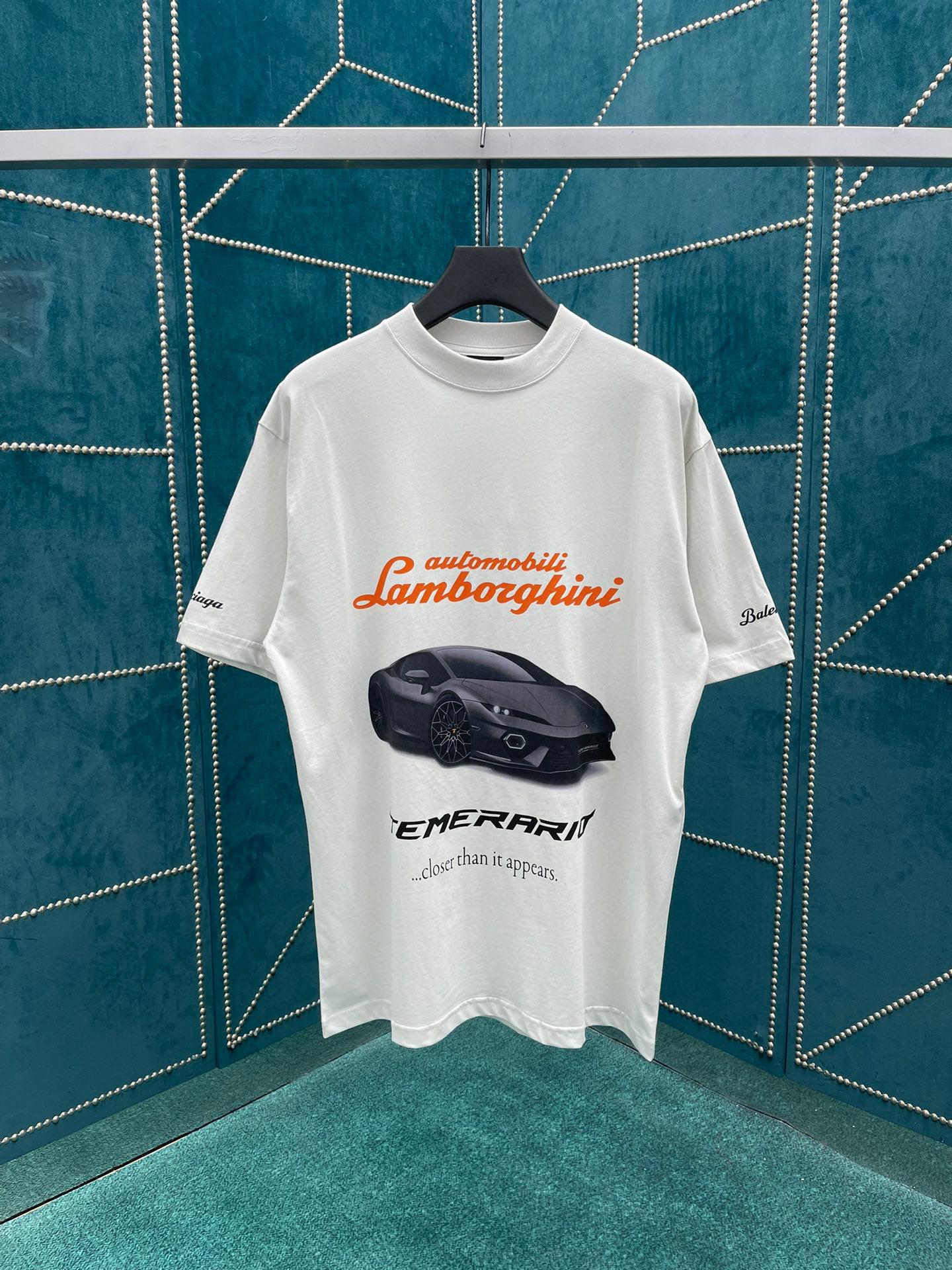 Футболка Balenciaga  