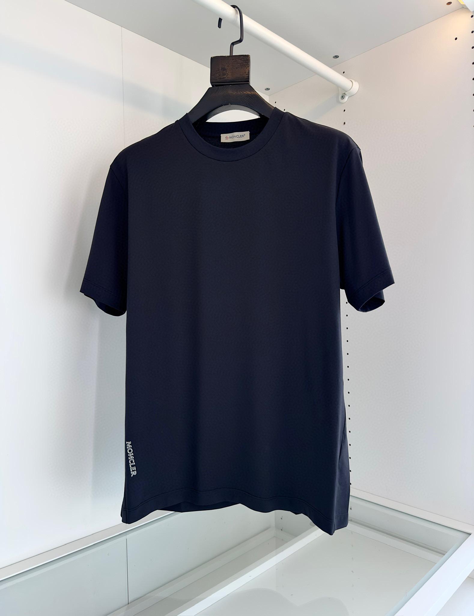 Футболка Moncler  