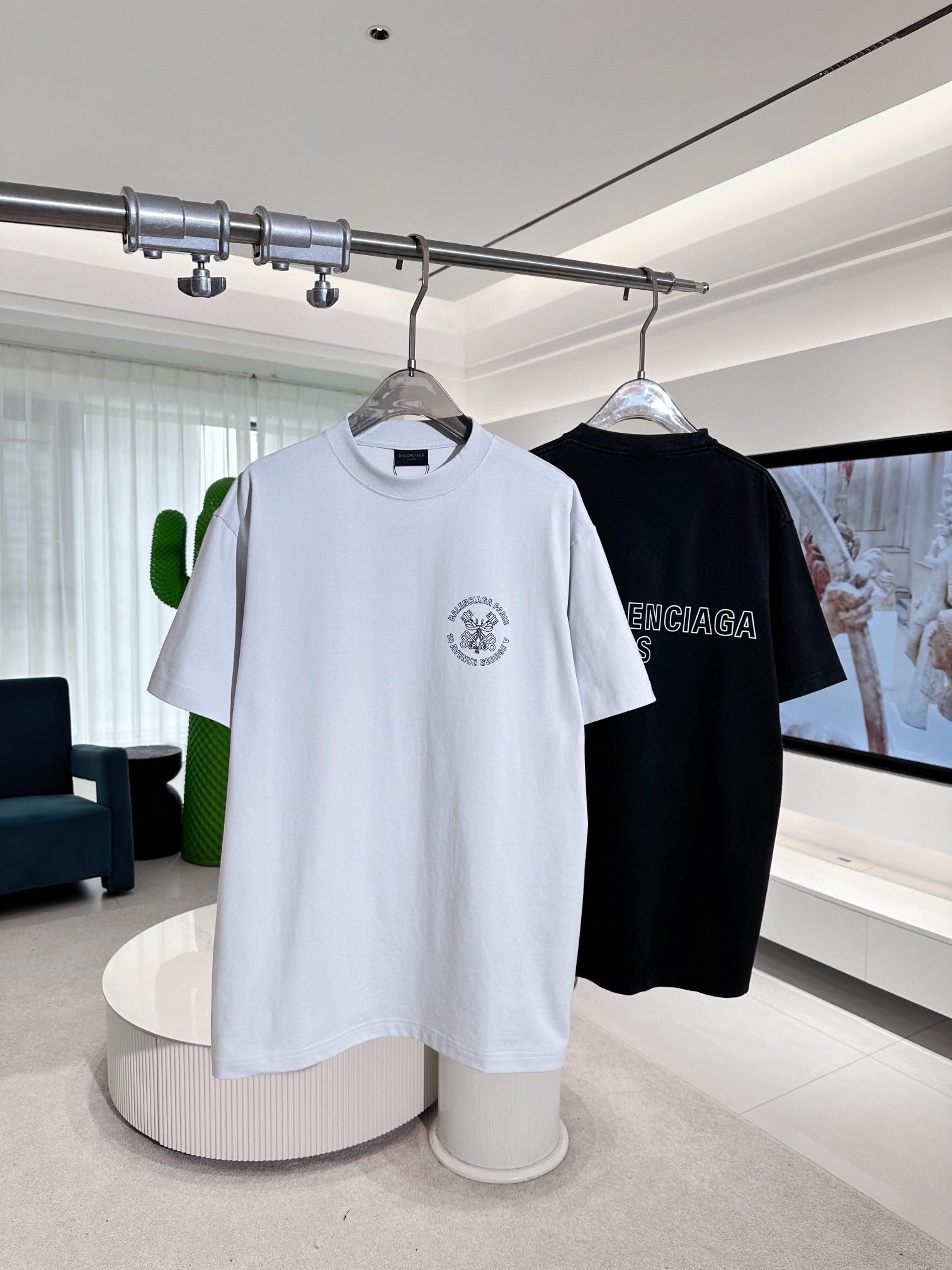 Футболка Balenciaga