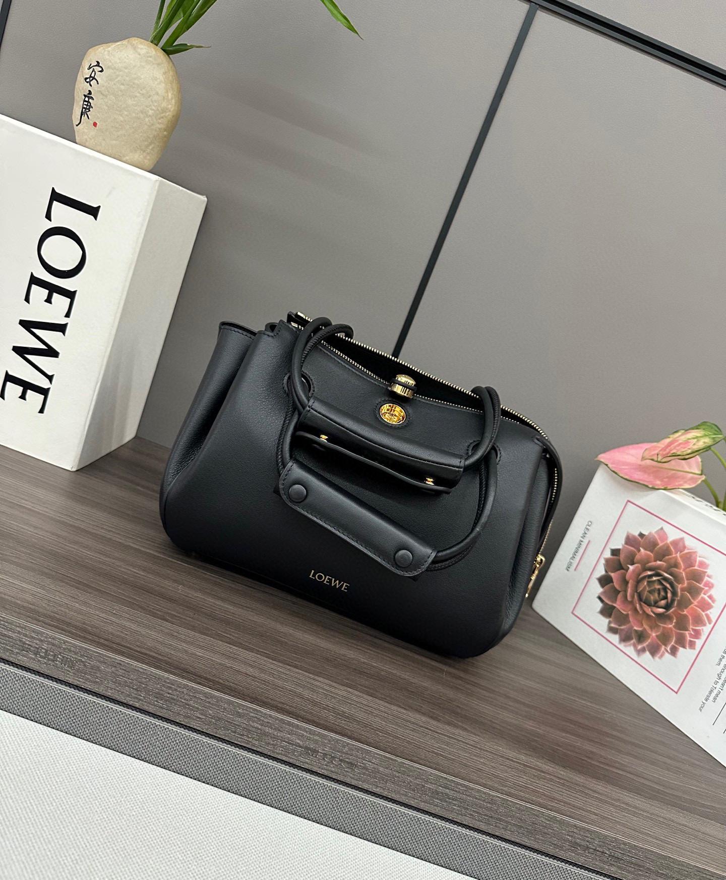 Сумка Loewe