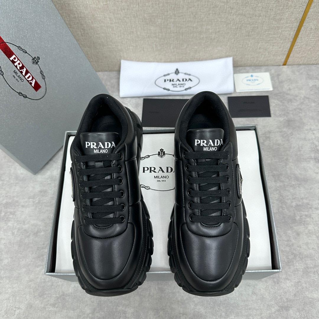 Кроссовки Prada 