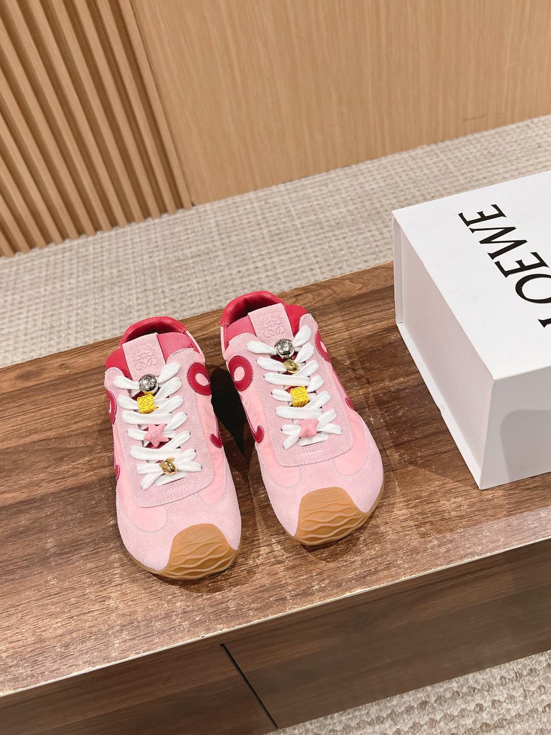 Кроссовки Loewe