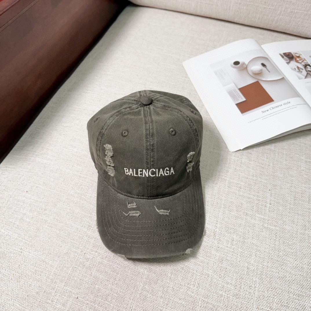 Кепка Balenciaga 